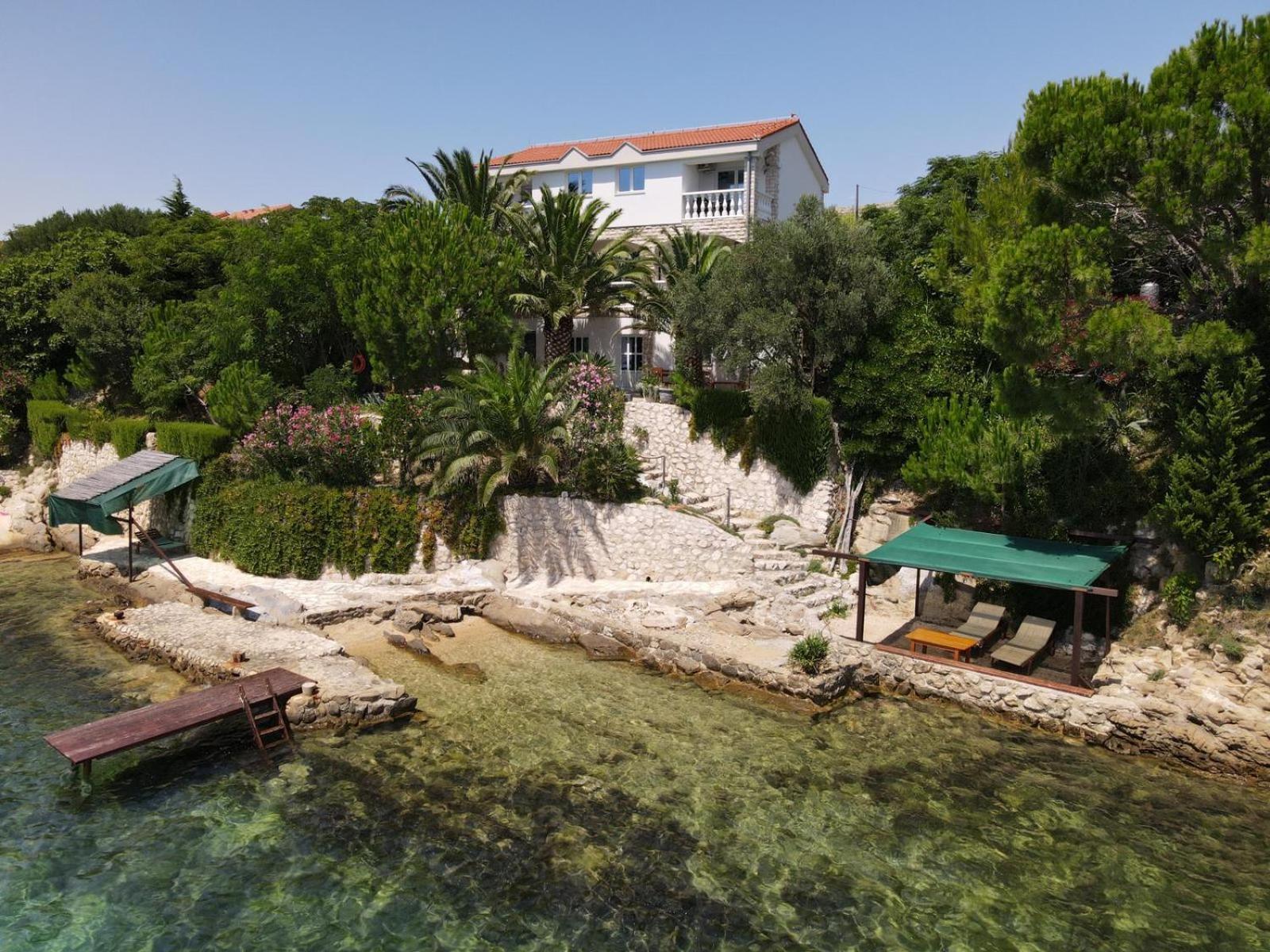 Apartments Horvat On Island Pag วลาชิตชี ภายนอก รูปภาพ